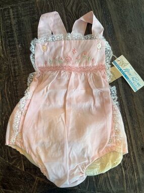 Vintage Baby Girl Pink Bubble Romper Sunsuit Floral Embroidery size 3 months